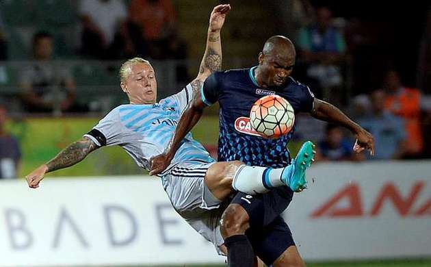 Simon Kjaer 1 ay yok!