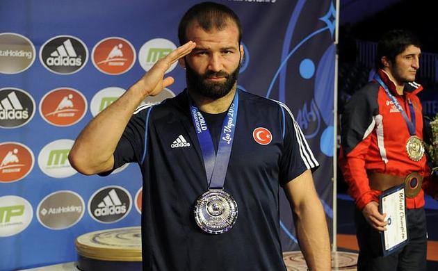 Selim Yaşar Dünya ikincisi