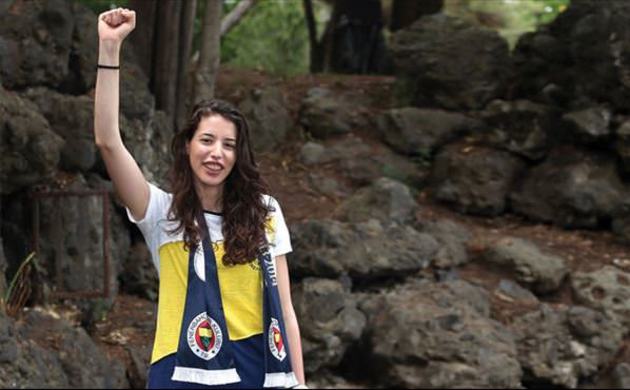 Fenerli oyuncudan şaşırtan Tweet