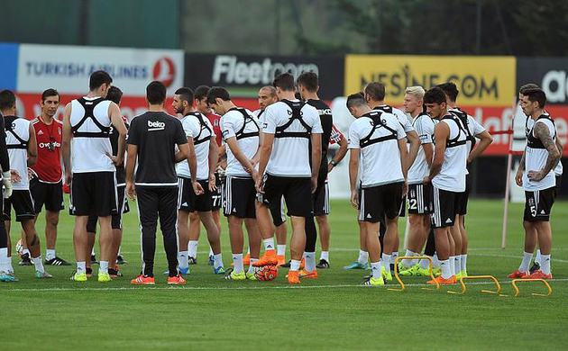 Derbi öncesi Beşiktaş'a şok!