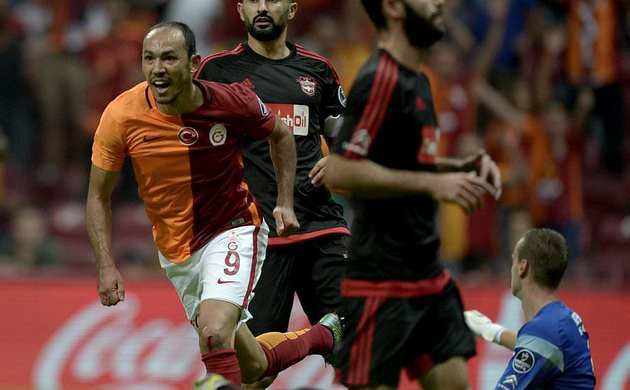 Arena'da çifte bayram