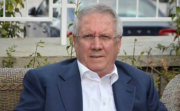 Tutar kulağından dışarı atarım