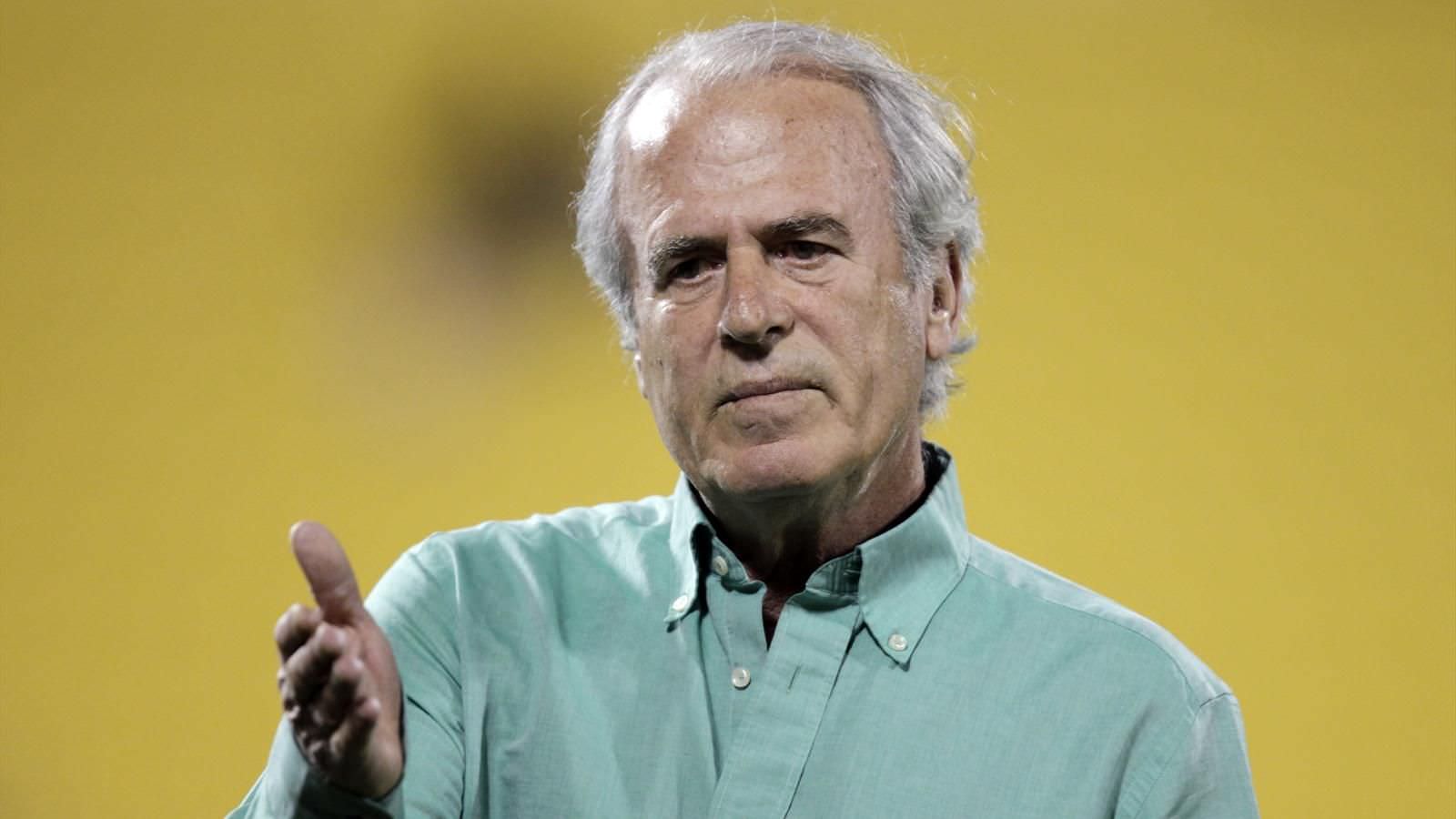 Mustafa Denizli: Galatasaray'ın hiç böyle ezik oynadığını görmemiştim - 1