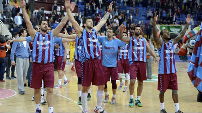Trabzonspor Medical Parklı oyuncular gıda zehirlenmesi geçirdi - 1