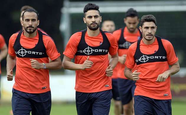 Erkan Zengin, Mehmet Ekici'yi yumrukladı!