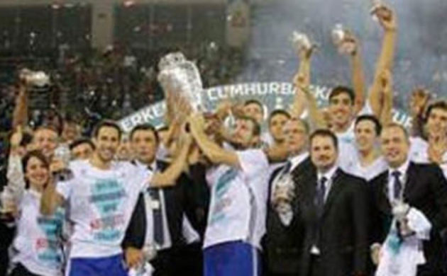 Şampiyon Anadolu Efes