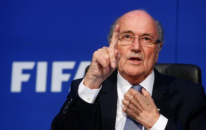 Blatter sonunda patladı