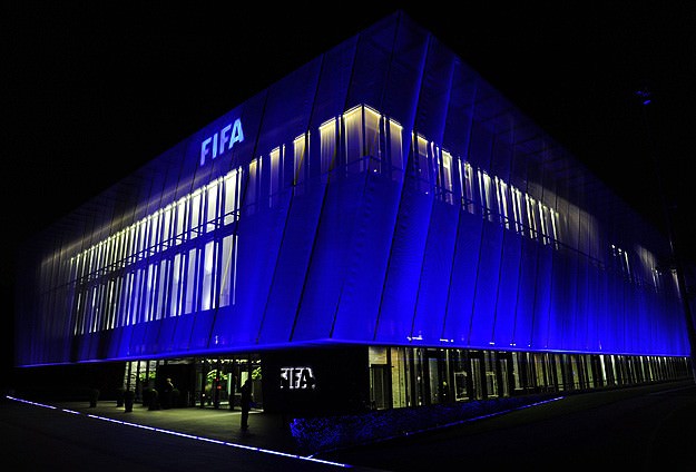 FIFA'dan şok karar!