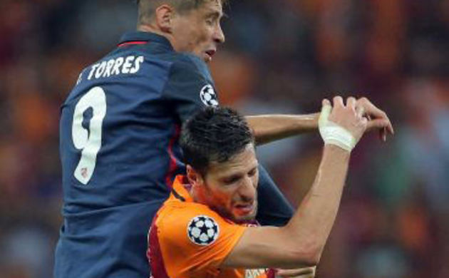 Cimbom imzayı attırdı!