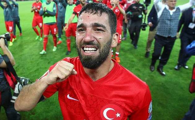 Arda Turan gözyaşlarına boğuldu!