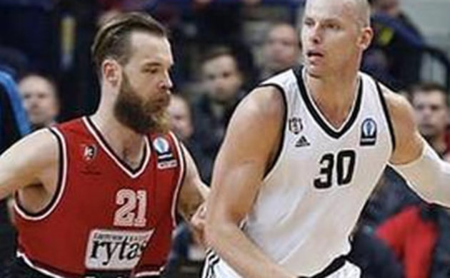Kartal deplasmanda uçtu