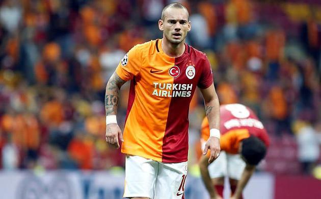 Wesley Sneijder'dan büyük jest!