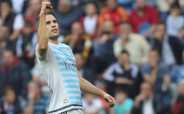 Van Persie'den altın gol