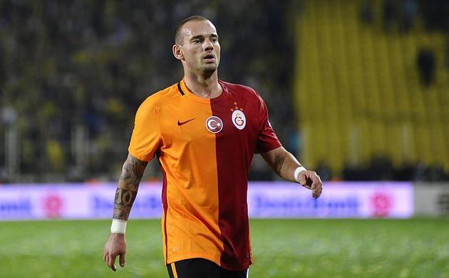 "Ne tebriği, mutlu değilim"