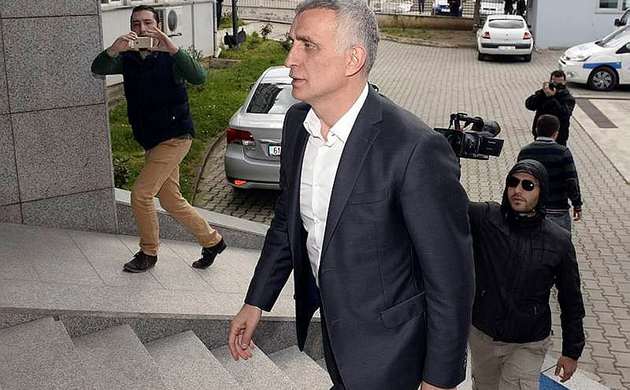 Beşiktaş ve G.Saray'a ne oluyor?