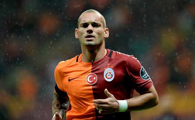 Sneijder tarihe geçebilir