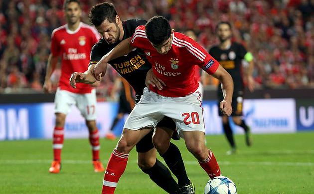 Hakan Balta yine alkışları topladı
