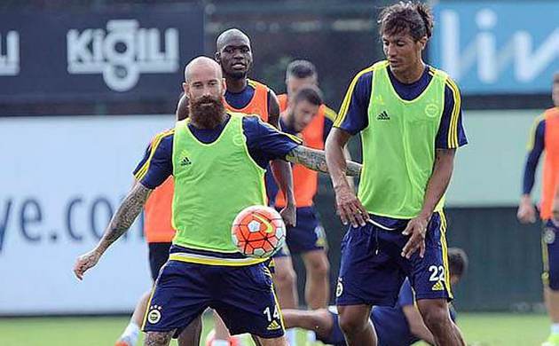 Fenerbahçe'de Alves ve Meireles krizi!