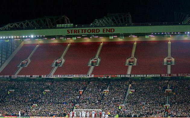 Yıldızlar Old Trafford'da sahaya çıkacak