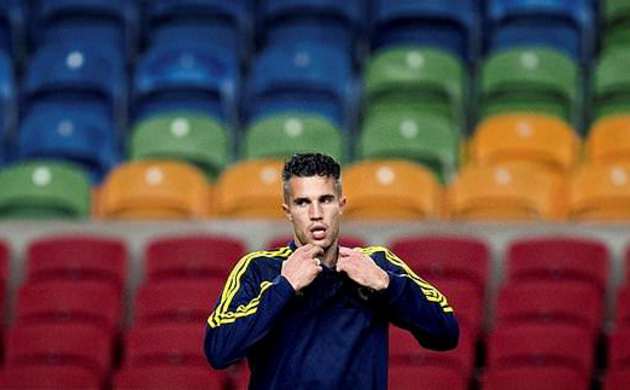 "Van Persie'yi harcıyorlar"