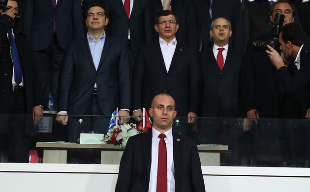 Davutoğlu ile Çipras'ın maç keyfi
