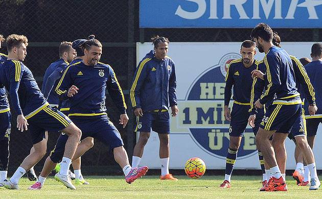 Fenerbahçe Mersin İdman Yurdu hazırlıklarına devam ediyor
