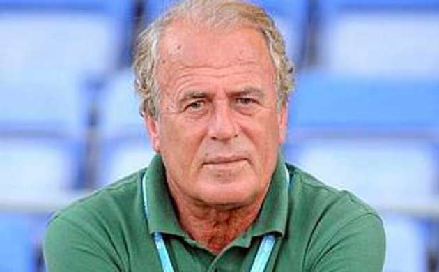 Mustafa Denizli o isimlerin biletini kesti
