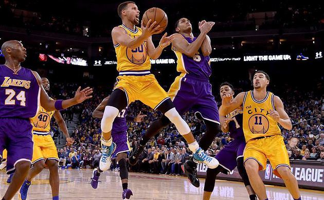 Warriors NBA tarihine geçti