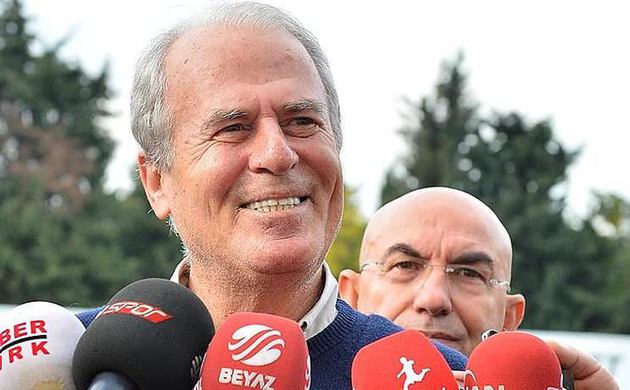 Mustafa Denizli yarın imzalıyor!