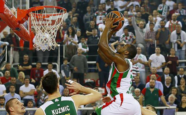 Pınar Karşıyaka evinde Panathinaikos'a mağlup oldu