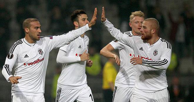 Beşiktaş'ın deplasmanda bileği bükülmüyor - 1