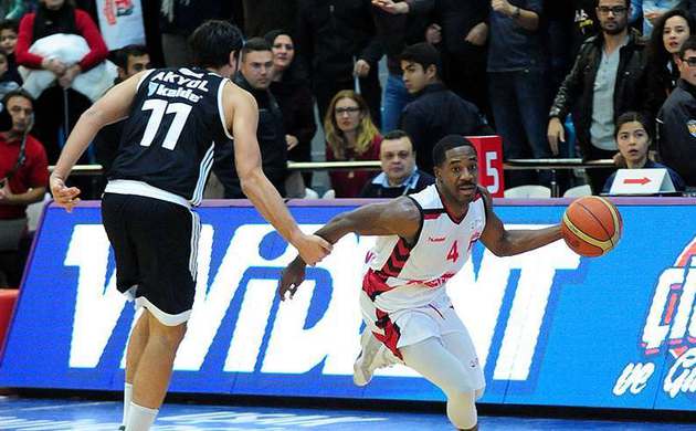 Muratbey Uşak Sportif'in evinde bileği bükülmüyor