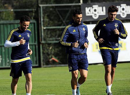 3 oyuncu ile yeniden imzalanacak