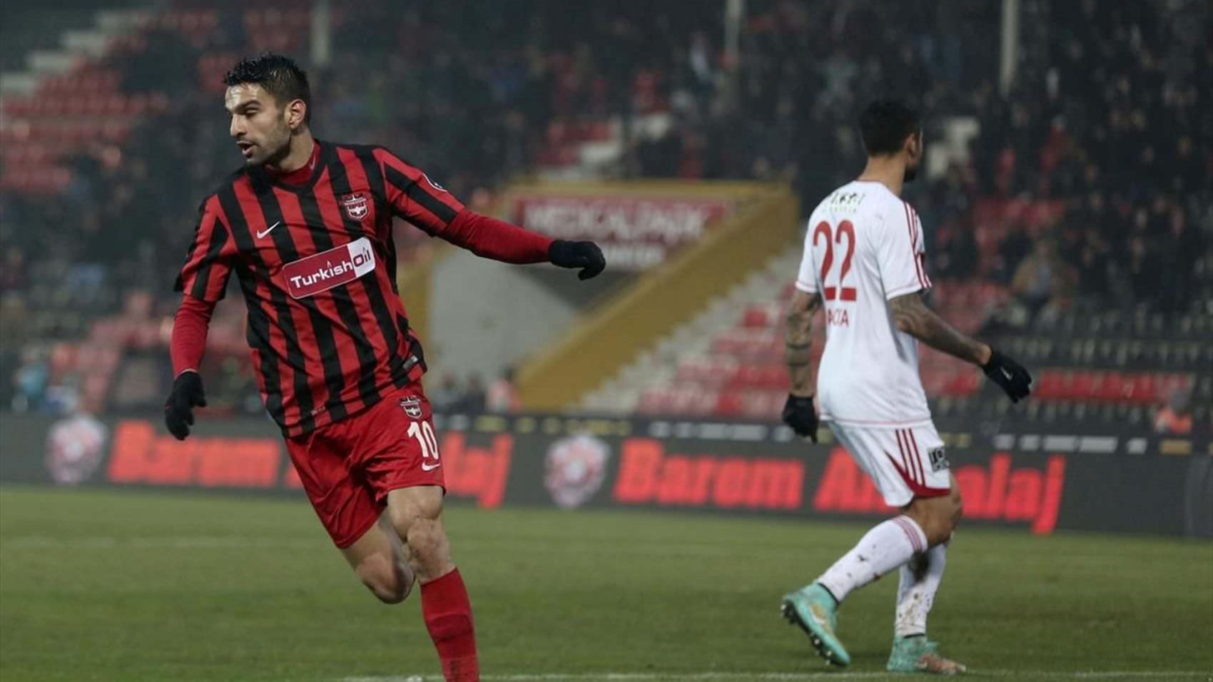 Fenerbahçe'de yerli forvet harekatı - 1
