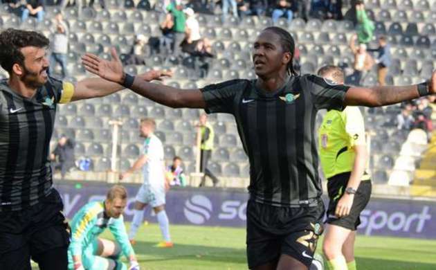 Hugo Rodallega rekora koşuyor