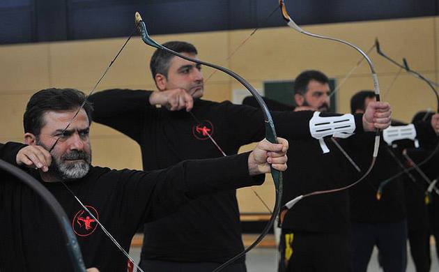 Berlin'de geleneksel Türk okçuluğu yaşatılıyor