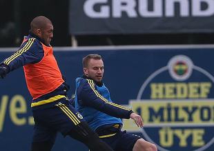Fenerbahçe ikinci yarıya hazırlanıyor