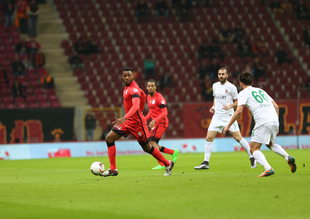 Donk golle başladı