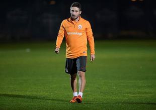 Bursaspor, Sabri Sarıoğlu ile anlaştı!