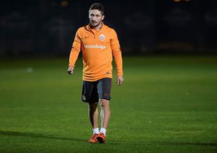 Sabri açıkladı ! Galatasaray'dan ayrılmaya niyetim yok