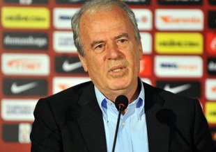 Mustafa Denizli'den transfer müjdesi!