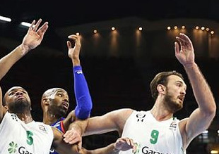 Türk derbisi Anadolu Efes'in!