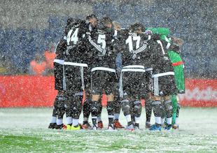 Beşiktaş maçı tatil edildi
