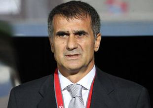 Şenol Güneş dediğini yaptı! Gençlerle...