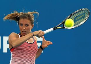 Bacsinszky 2. turda elendi