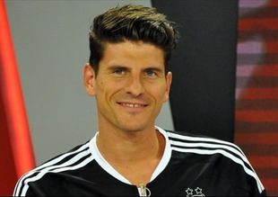 Gomez atıyor Kartal uçuyor