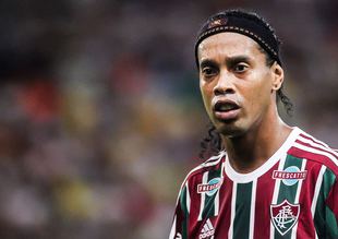Ronaldinho Hindistan'da ölümden döndü
