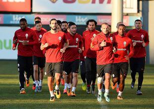 G.Saray'da Podolski sevinci