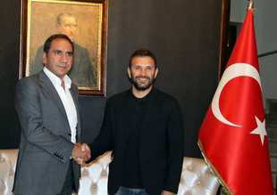 Okan Buruk yuvaya dönüyor