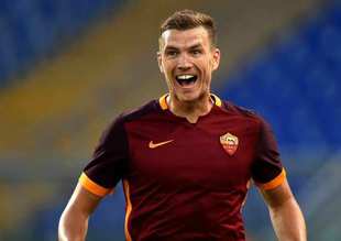 Beşiktaş, Edin Dzeko'ya servet önermiş!